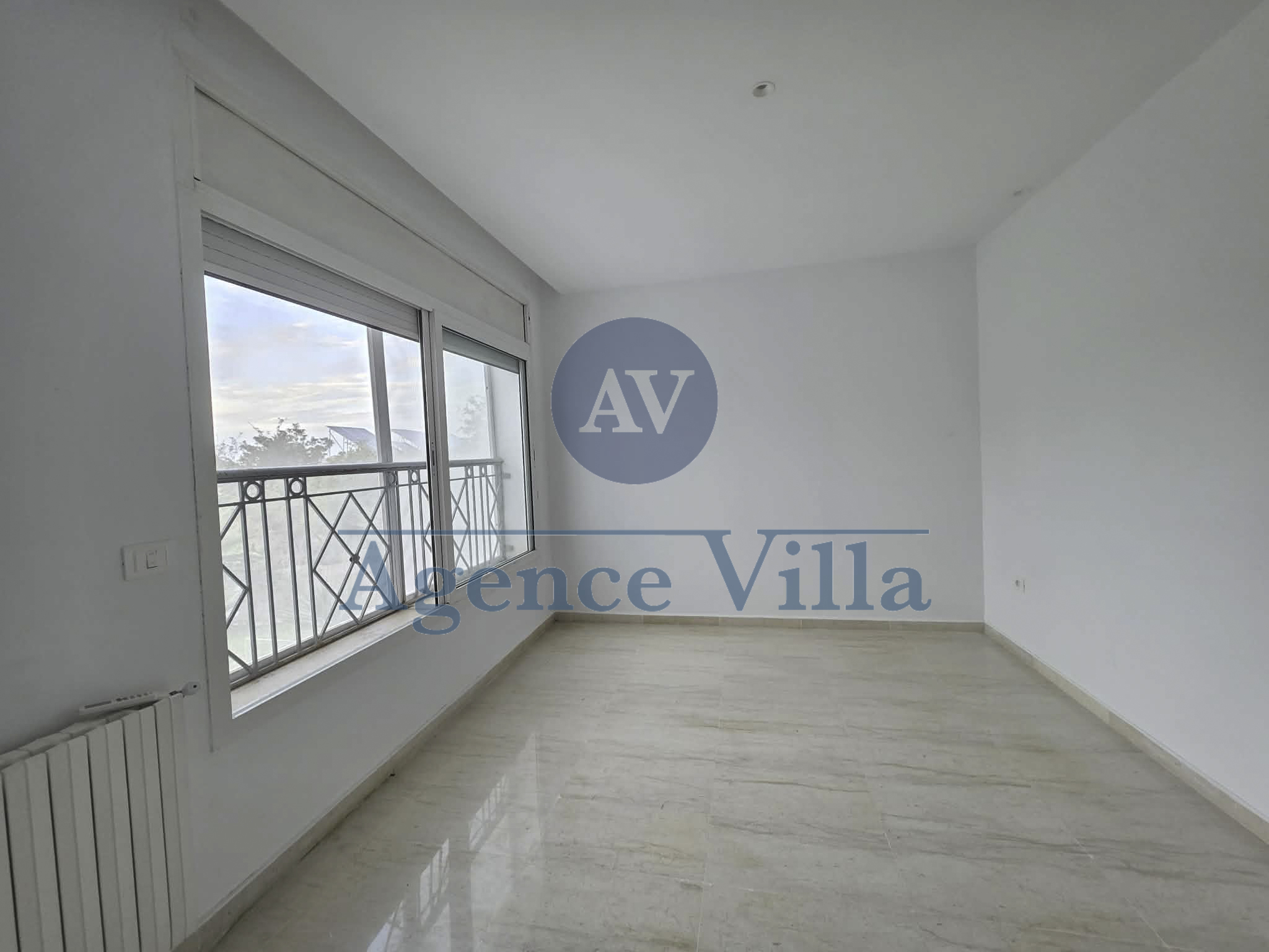 La Marsa&nbsp;Marsa Safsaf&nbsp;Location&nbsp;Appart. 4 pi�ces&nbsp;Un appartement s3 � la marsa vue mer