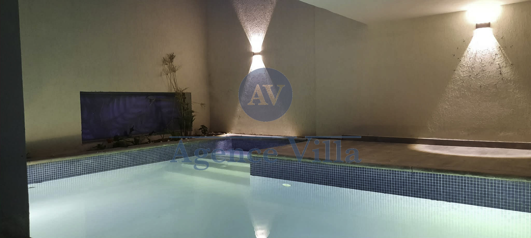 La Marsa&nbsp;Gammart&nbsp;Location&nbsp;Appart. 4 pi�ces&nbsp;Appartement haut standing avec jardin � gammarth