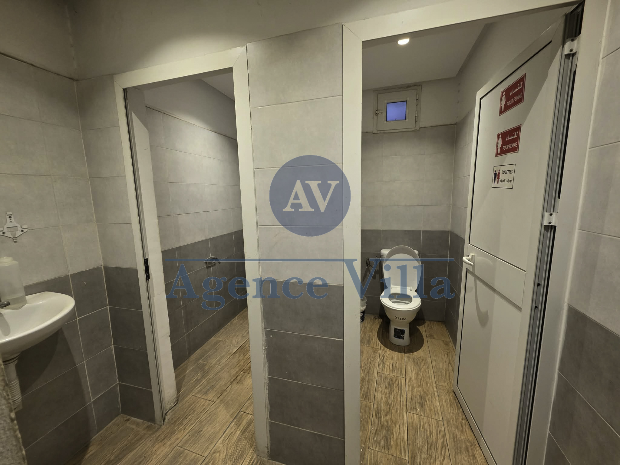 La Marsa&nbsp;Gammart&nbsp;Bureaux & Commerces&nbsp;Autre&nbsp;Local commercial � la marsa