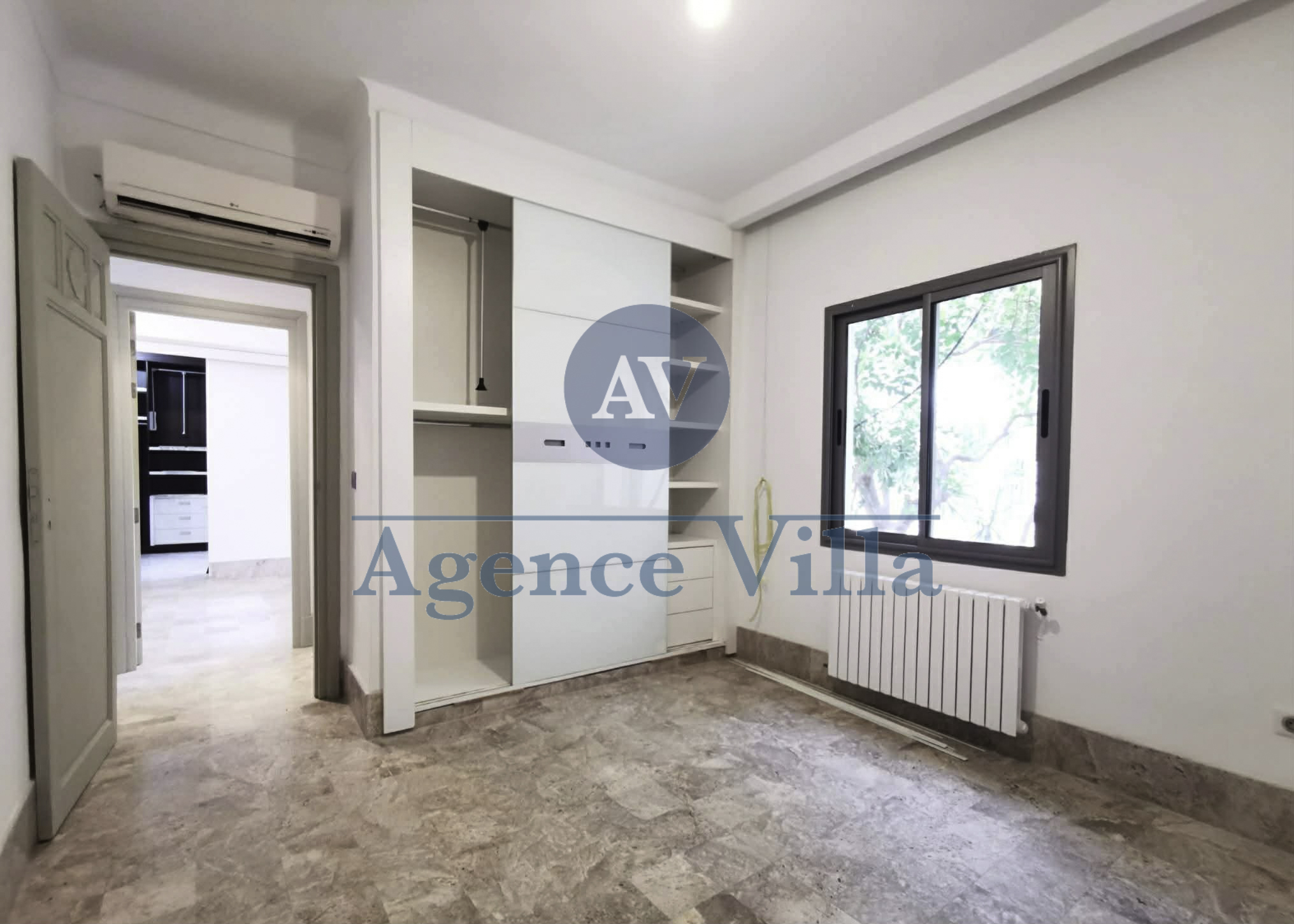 La Soukra&nbsp;La Soukra&nbsp;Location&nbsp;Duplex&nbsp;Superbe duplex s4 avec jardin � la soukra