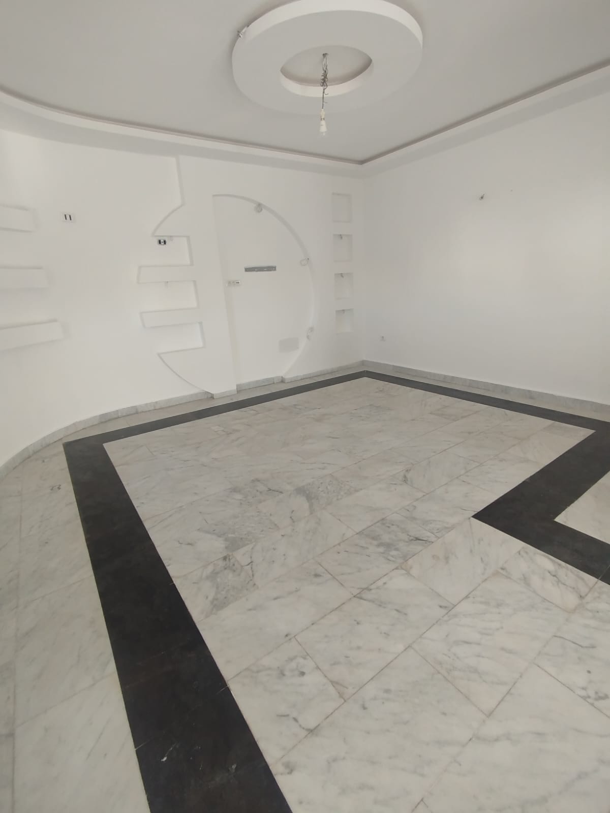 Hammam Chatt&nbsp;Borj Cedria&nbsp;Location&nbsp;Appart. 3 pi�ces&nbsp;�tage de villa