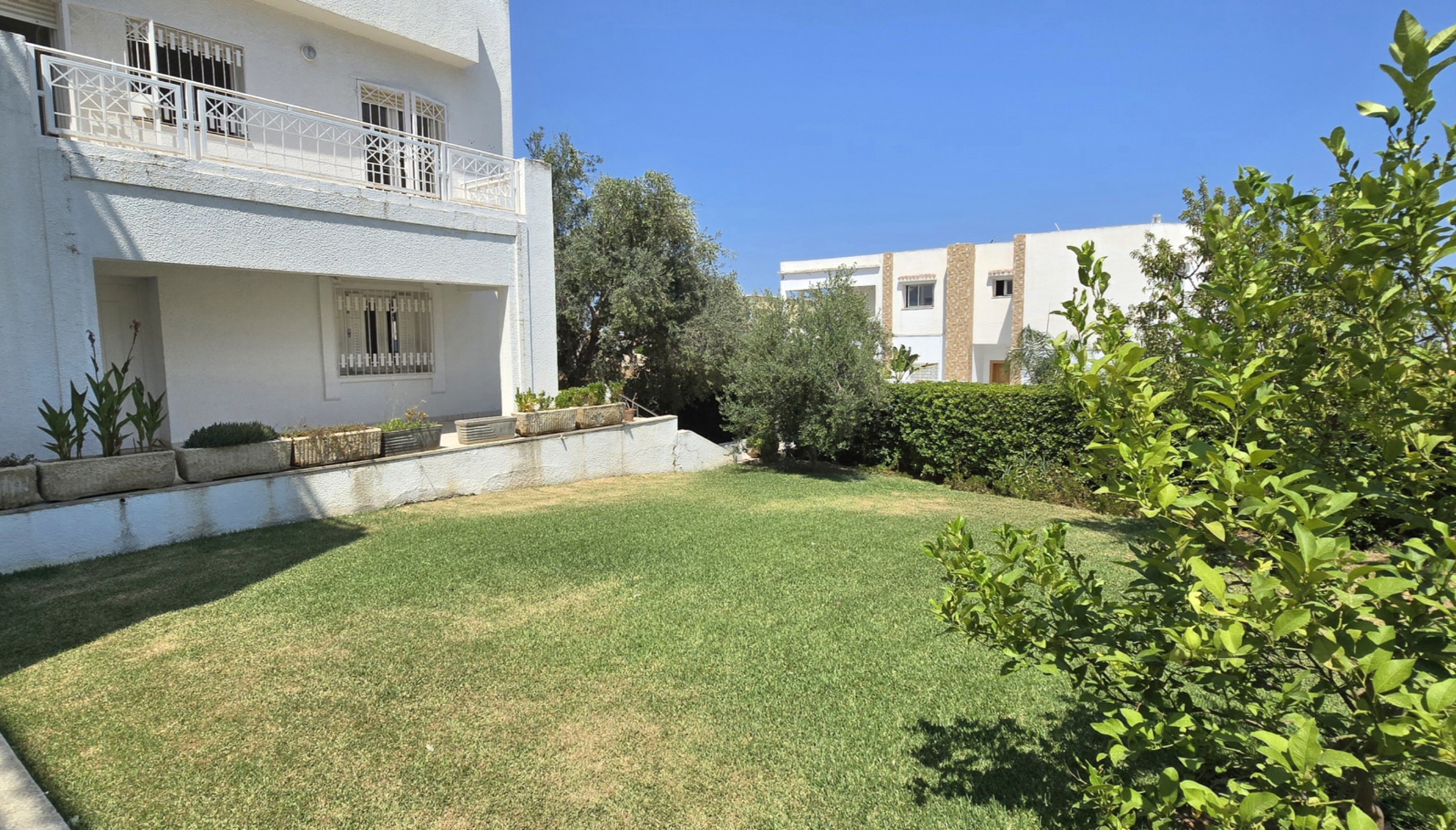 El Menzah&nbsp;El Menzah 9&nbsp;Vente&nbsp;Maisons&nbsp;Villa unique manzh 9