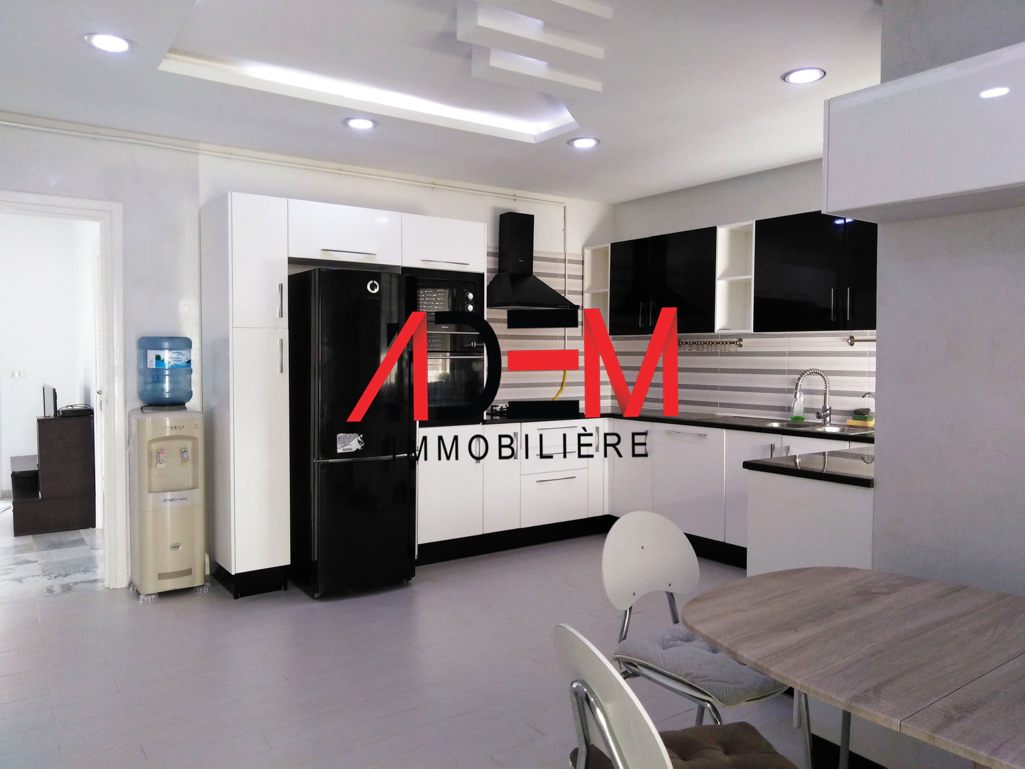 Akouda&nbsp;Chatt Meriem&nbsp;Location&nbsp;Appart. 4 pi�ces&nbsp;Appartement de 200m de haut standing