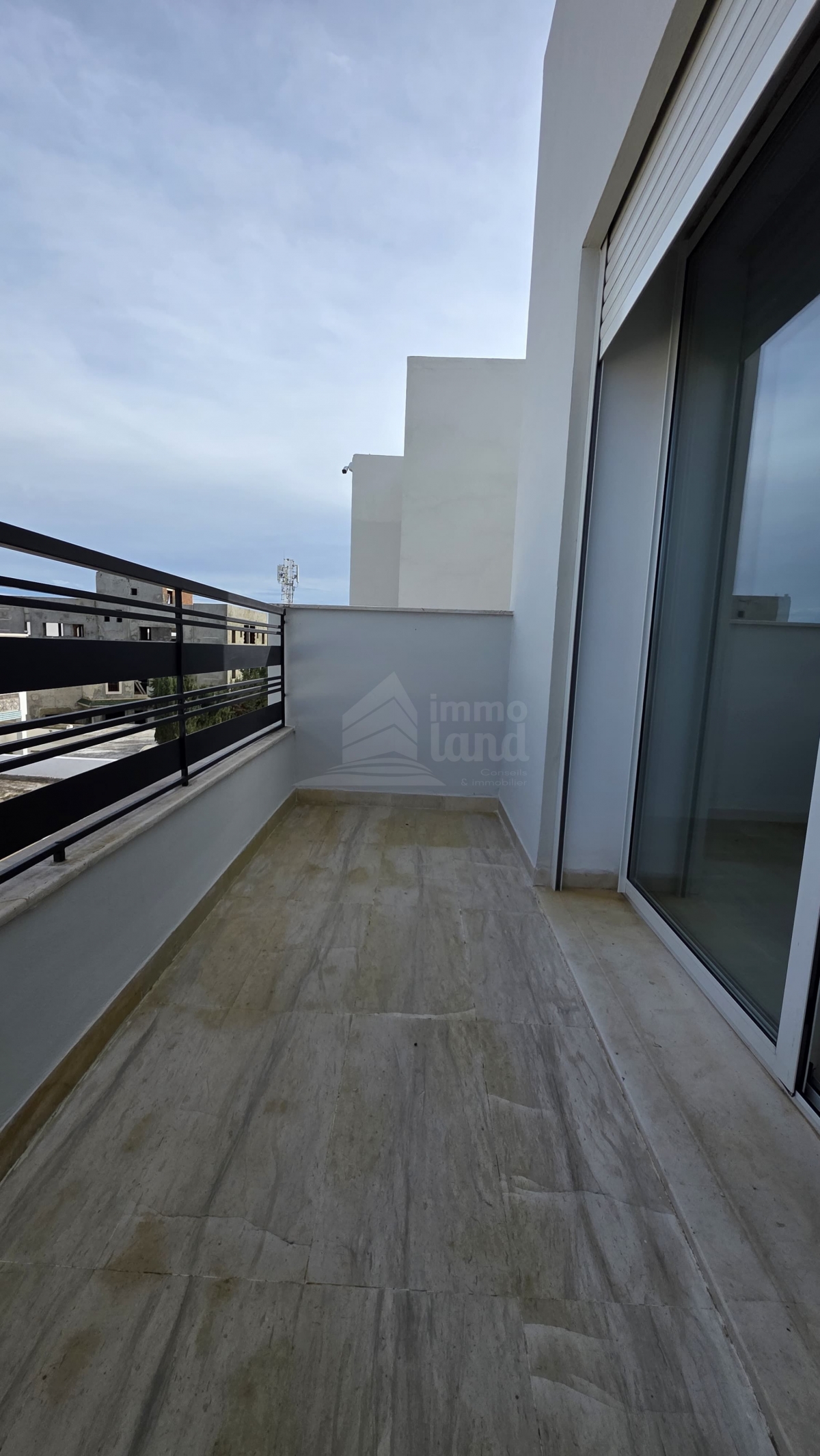 La Soukra&nbsp;Dar Fadhal&nbsp;Location&nbsp;Appart. 3 pi�ces&nbsp;Appartement s2 jamais habit� � la soukra