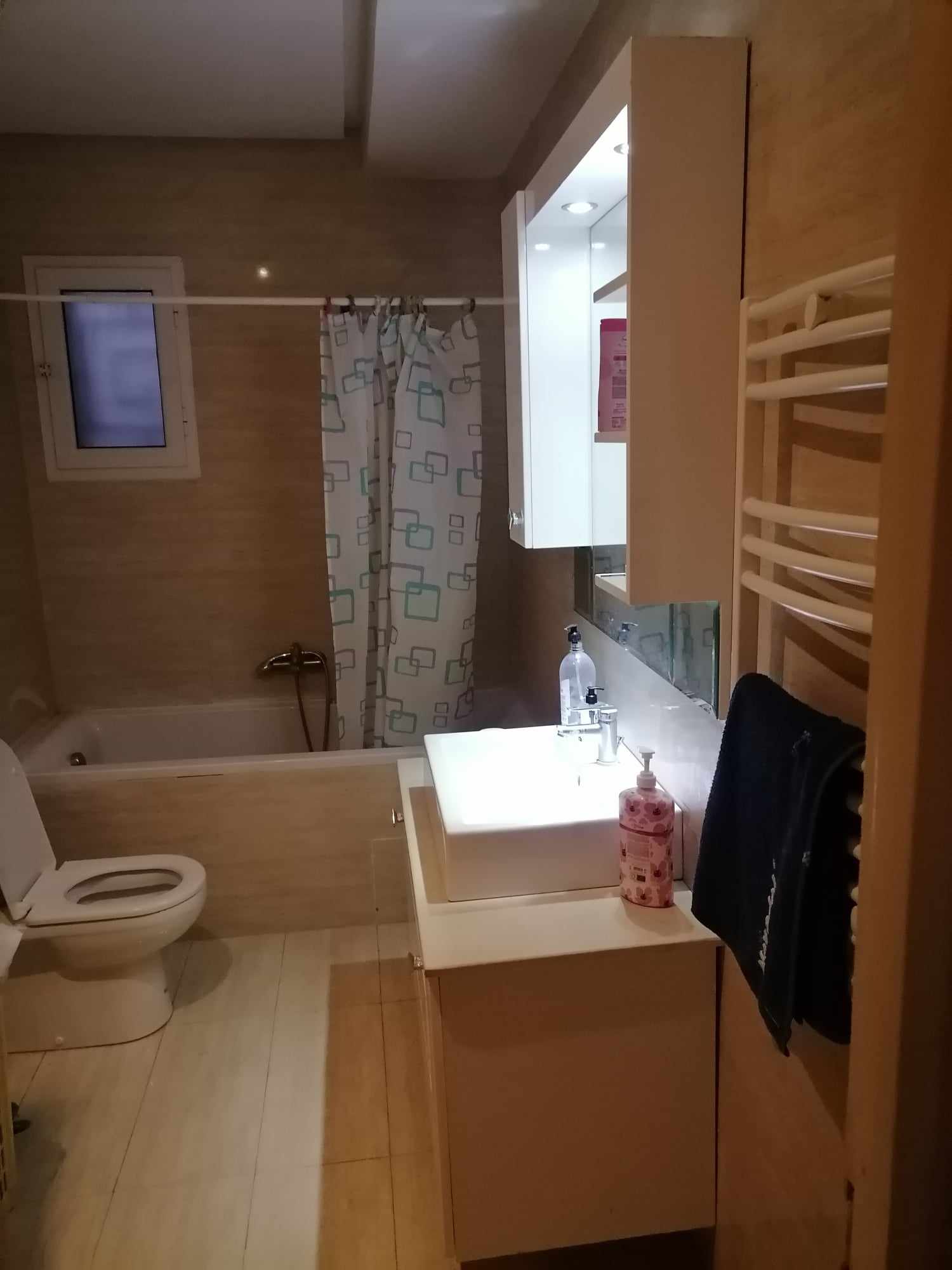 Nabeul&nbsp;Nabeul&nbsp;Location&nbsp;Appart. 2 pi�ces&nbsp;Loue � nabeul appt meubl� jardin et entr�e voiture