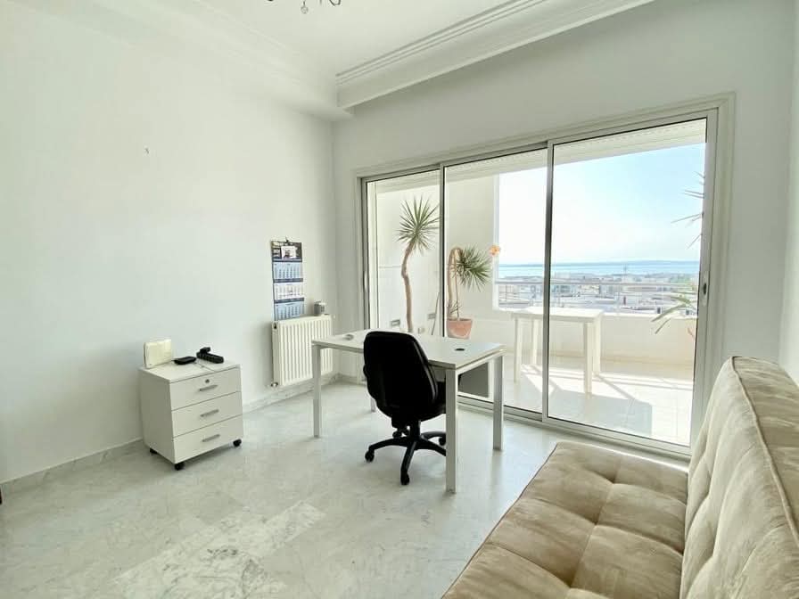 La Marsa&nbsp;Berge Du Lac&nbsp;Location&nbsp;Appart. 4 pi�ces&nbsp;Appartement meubl� s3 avec vue sur lac