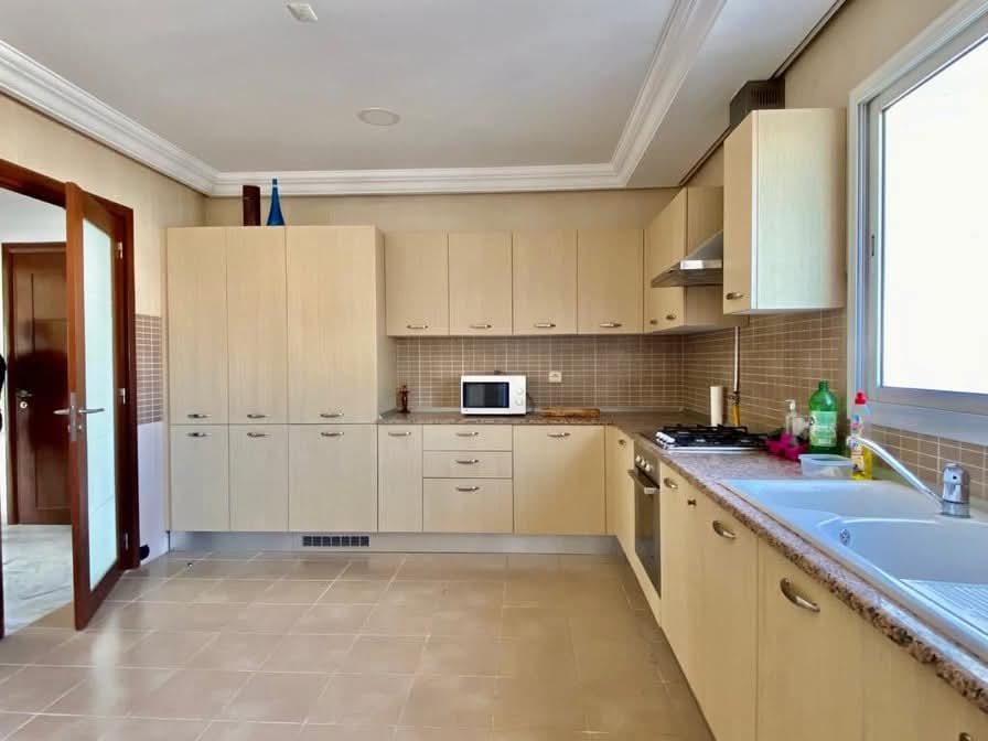 La Marsa&nbsp;Berge Du Lac&nbsp;Location&nbsp;Appart. 4 pi�ces&nbsp;Appartement meubl� s3 avec vue sur lac