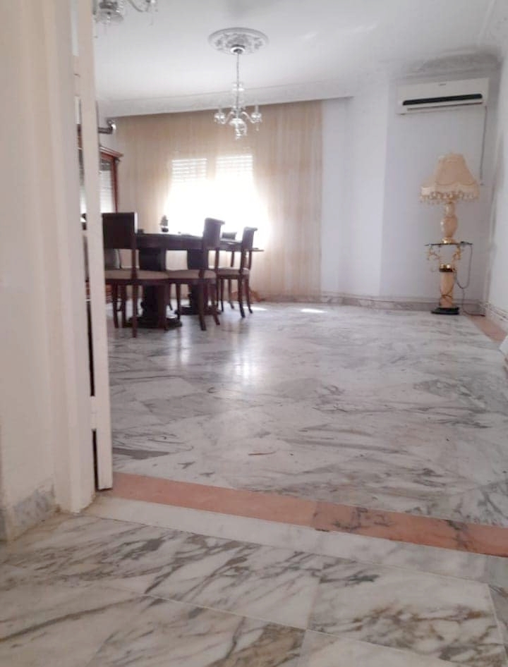 Ariana Ville&nbsp;Cite Ennasr 2&nbsp;Location&nbsp;Duplex&nbsp;Ennasr 2 duplex s4 avec terrasse