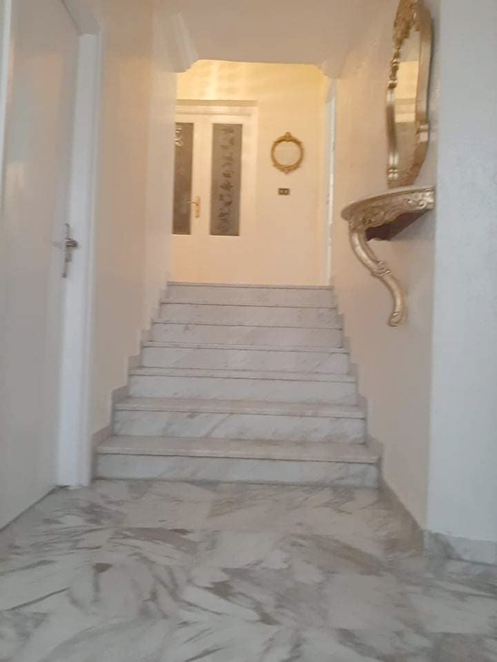 Ariana Ville&nbsp;Cite Ennasr 2&nbsp;Location&nbsp;Duplex&nbsp;Ennasr 2 duplex s4 avec terrasse