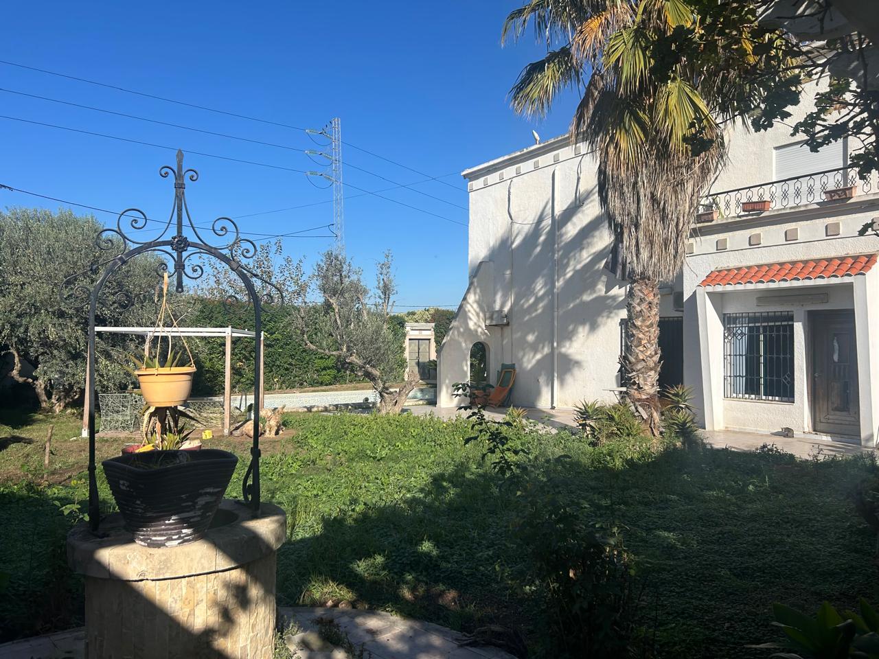 Raoued&nbsp;Borj Touil&nbsp;Vente&nbsp;Maisons&nbsp;Villa de 1000 mc borj toul