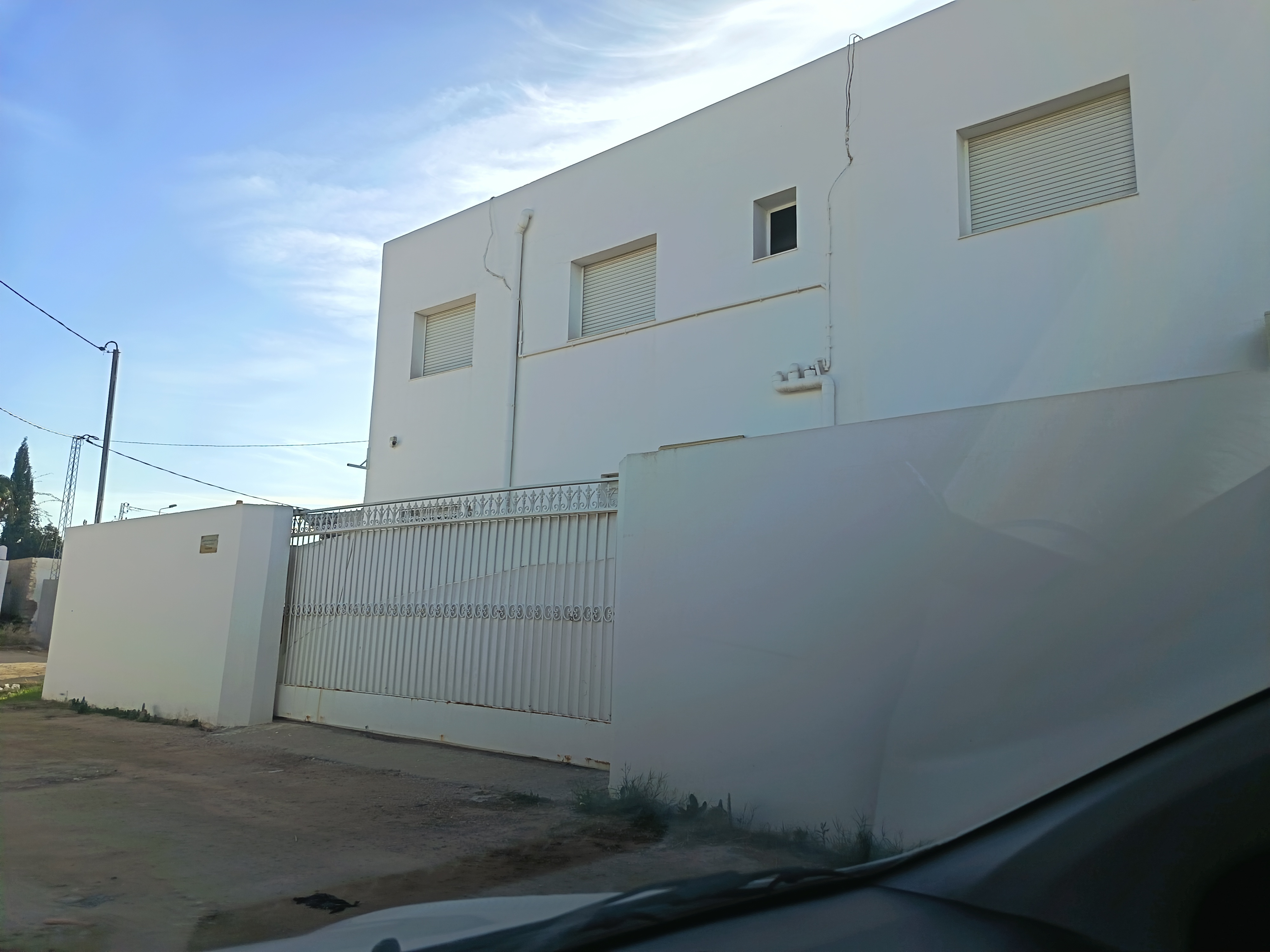 Sfax Ville&nbsp;Sfax Hached&nbsp;Location&nbsp;Autre&nbsp;Bureau  entrep�t ou usine