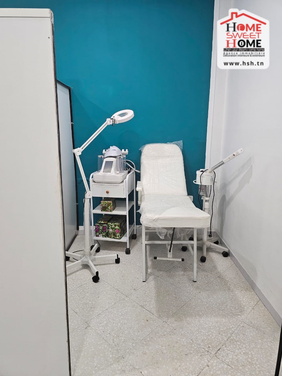 La Marsa&nbsp;Marsa Ennassim&nbsp;Bureaux & Commerces&nbsp;Fond de Commerce&nbsp;Parapharmacie prada � la marsa