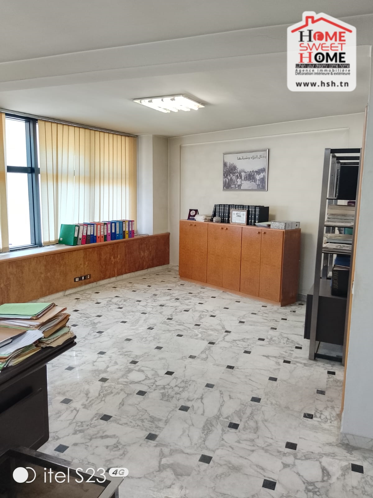 Bab Bhar&nbsp;Bab Bhar&nbsp;Bureaux & Commerces&nbsp;Bureau&nbsp;Bureau meriah au centre ville tunis