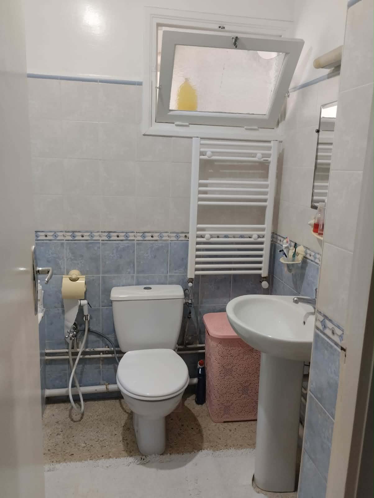 La Soukra&nbsp;Borj Louzir&nbsp;Vente&nbsp;Appart. 4 pi�ces&nbsp;Un appart s3 avec ascenseur