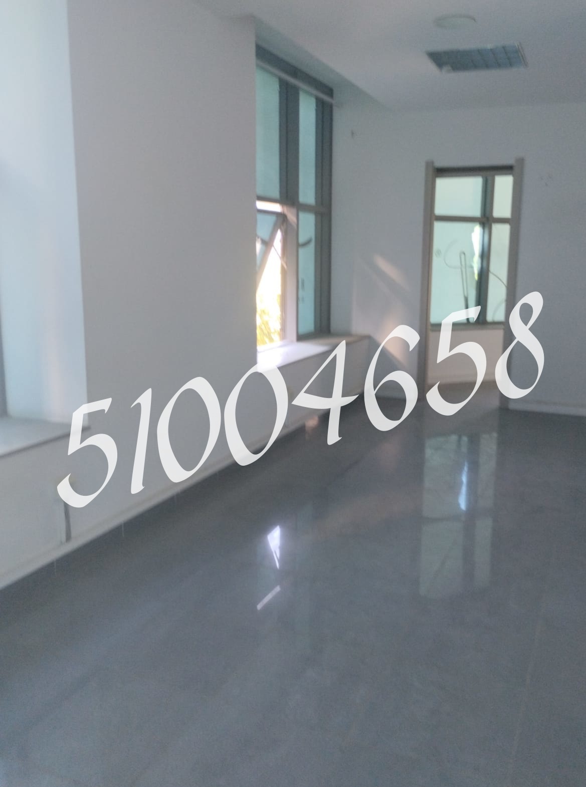 La Marsa&nbsp;Berge Du Lac&nbsp;Location&nbsp;Surfaces&nbsp;Bureau lac 2