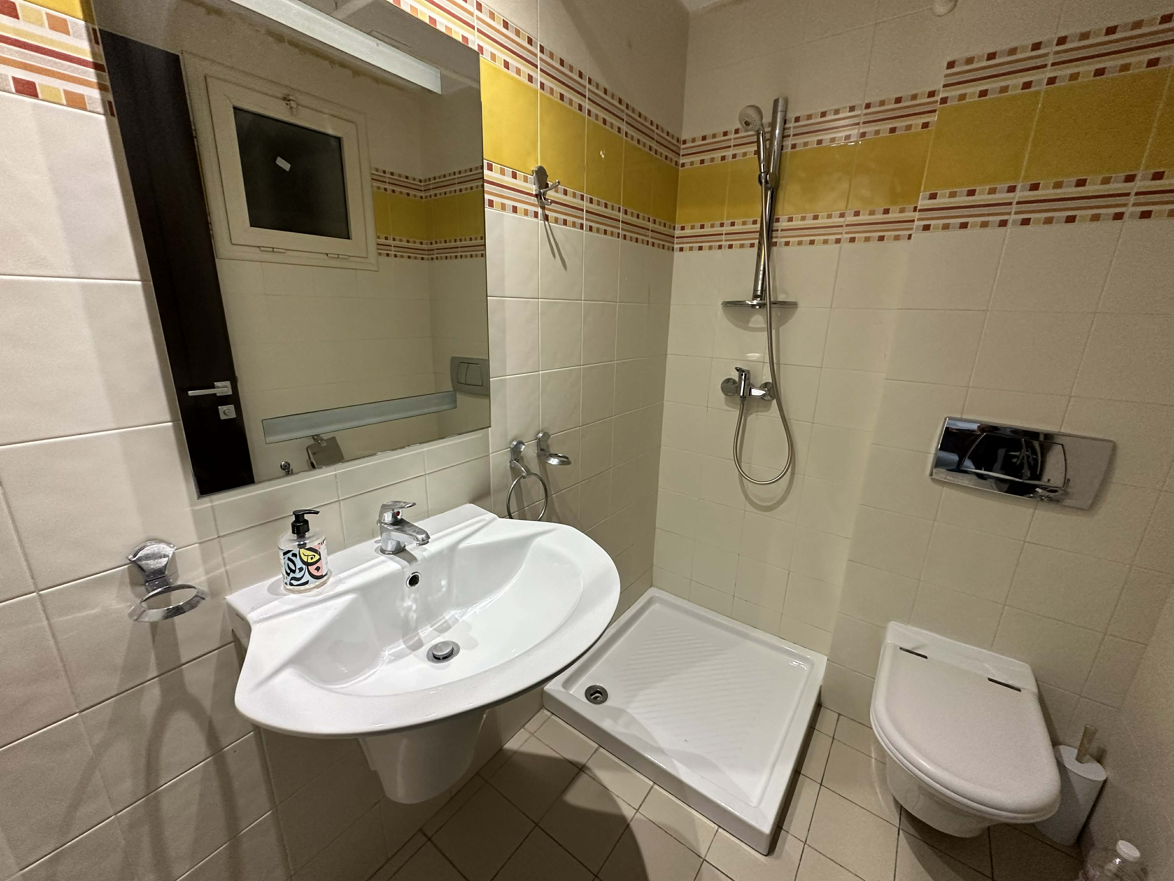 Ariana Ville&nbsp;Cite Ennasr 2&nbsp;Location&nbsp;Appart. 3 pi�ces&nbsp;Appart s2 avec une terrasse � ennasr 2