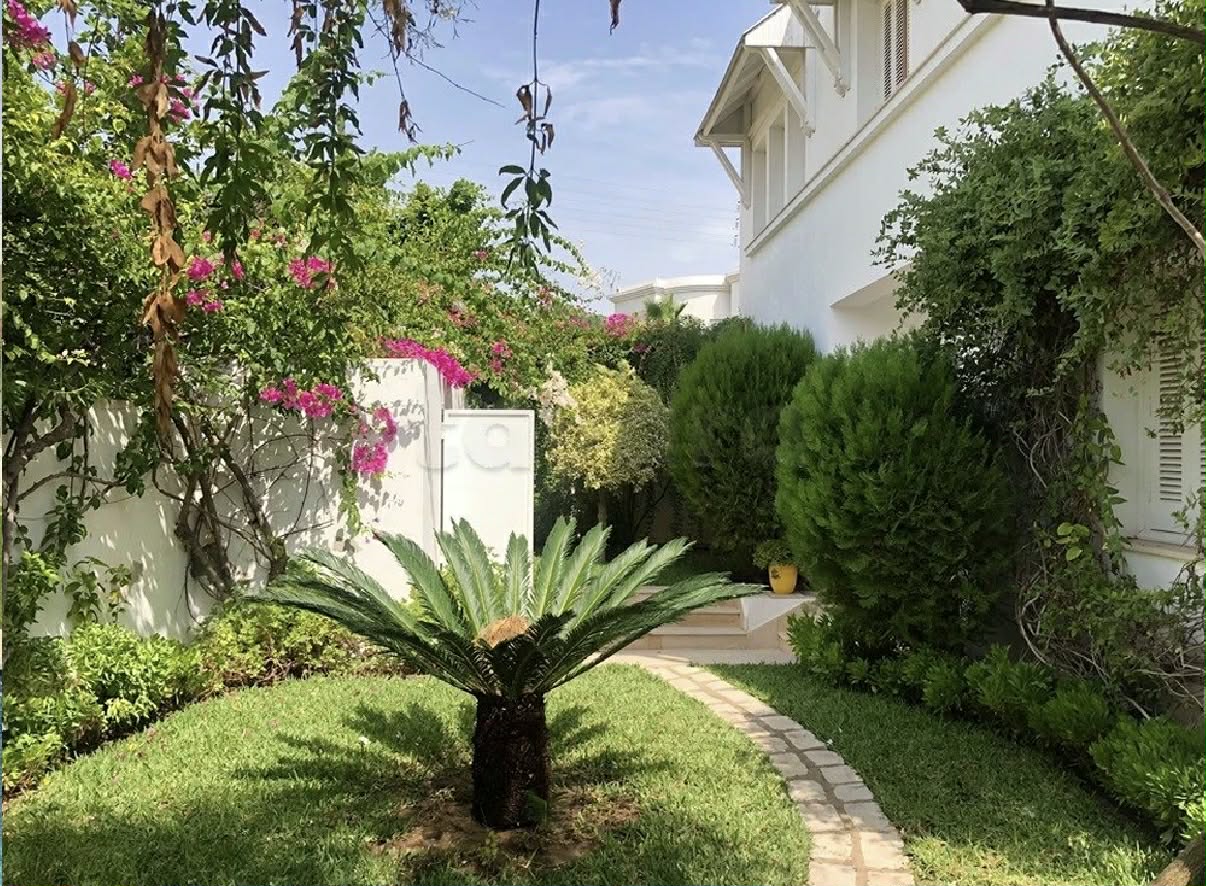 El Menzah&nbsp;El Menzah 9&nbsp;Location&nbsp;Maisons&nbsp;Villa s7 avec jardin et piscine � menzah 9a