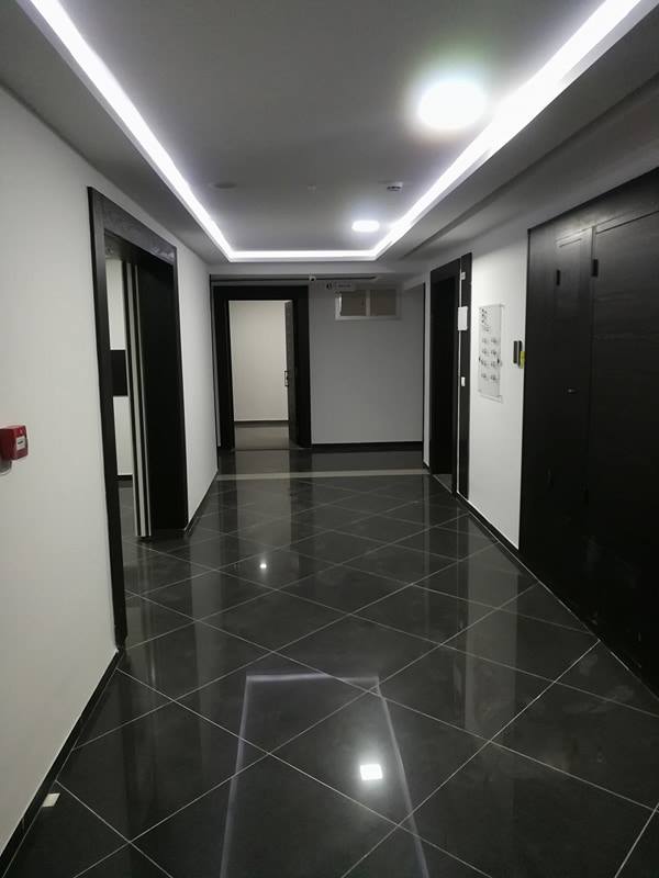 Cite El Khadra&nbsp;Zone urbaine nord&nbsp;Bureaux & Commerces&nbsp;Bureau&nbsp;Super bureau hs hall plus 4  au centre urbain nord