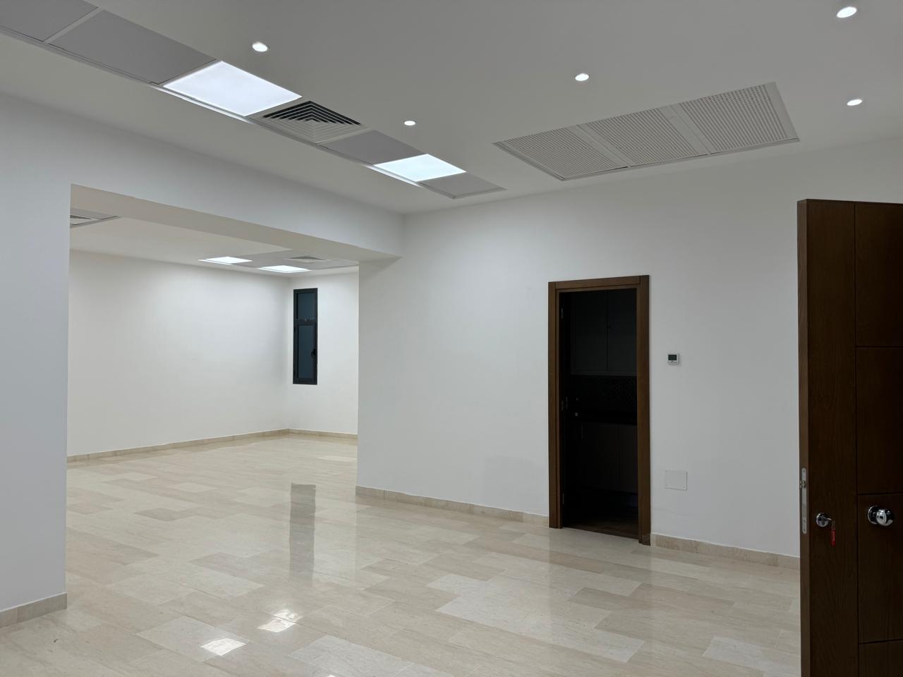 Bab Bhar&nbsp;Montplaisir&nbsp;Bureaux & Commerces&nbsp;Bureau&nbsp;Super bureau en open space 122 m2 � montplaisir