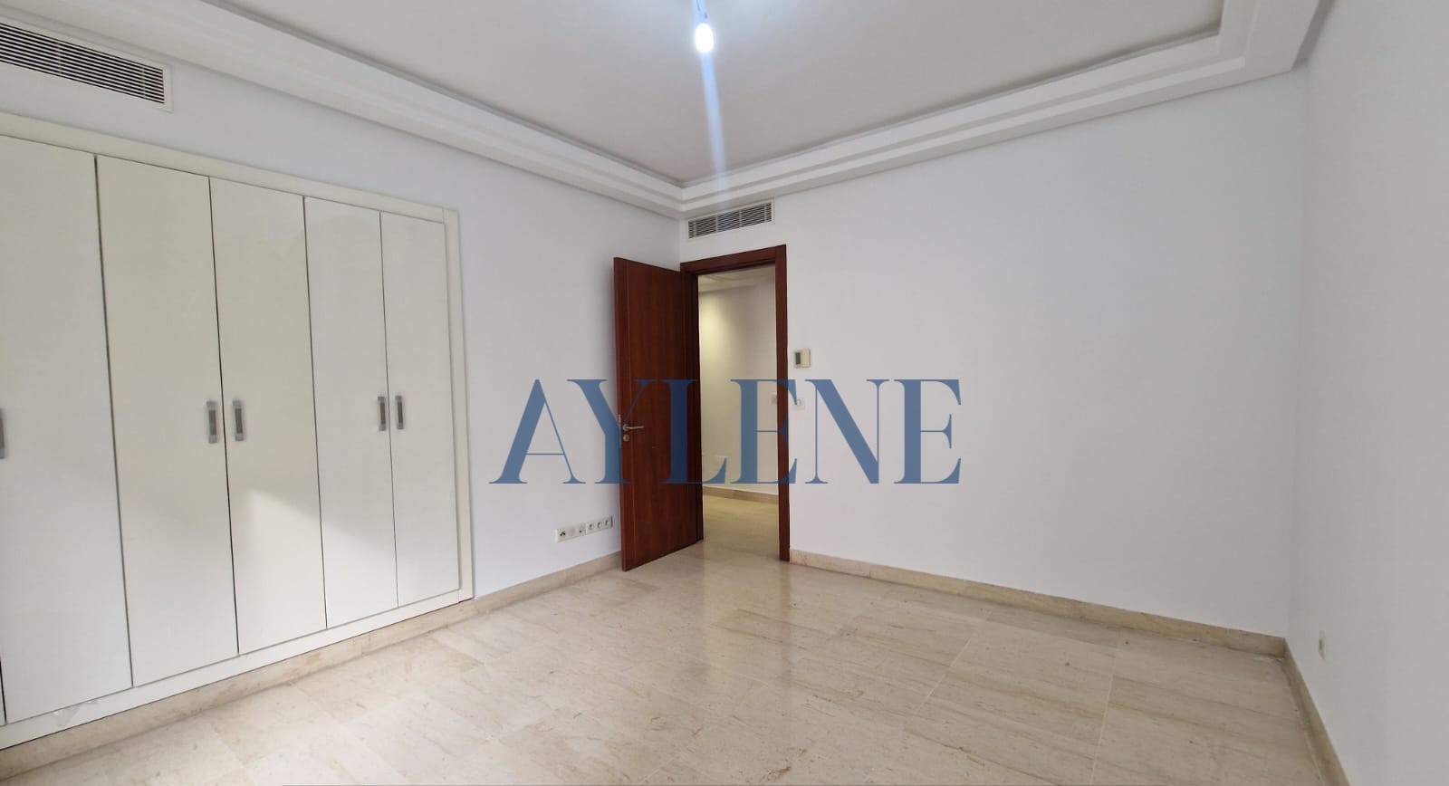 Ain Zaghouan&nbsp;Jardins de Carthage&nbsp;Location&nbsp;Appart. 4 pi�ces&nbsp;Appartement s4 avec une chambre de service