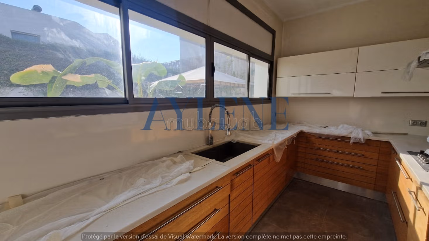 La Marsa&nbsp;Berge Du Lac&nbsp;Location&nbsp;Maisons&nbsp;Une magnifique villa s5 avec piscine au lac 2