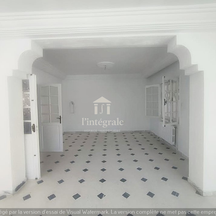 Ariana Ville&nbsp;Cite Ennasr 2&nbsp;Location&nbsp;Appart. 4 pi�ces&nbsp;Grand �tage de villa s3 enasser2