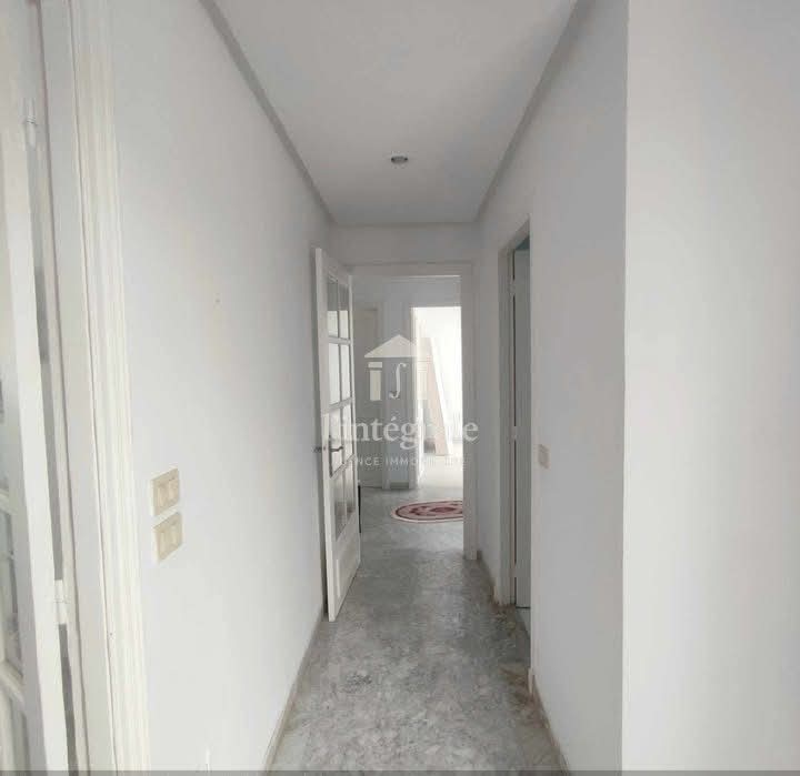 Ariana Ville&nbsp;Cite Ennasr 2&nbsp;Location&nbsp;Appart. 4 pi�ces&nbsp;S3 vide enasser2