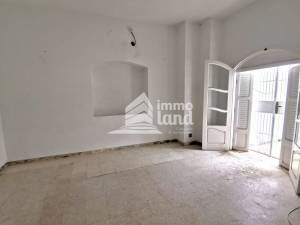 Ariana Ville&nbsp;El Menzah 8&nbsp;Location&nbsp;Maisons&nbsp;Villa s6 de 600 m2  menzah 8