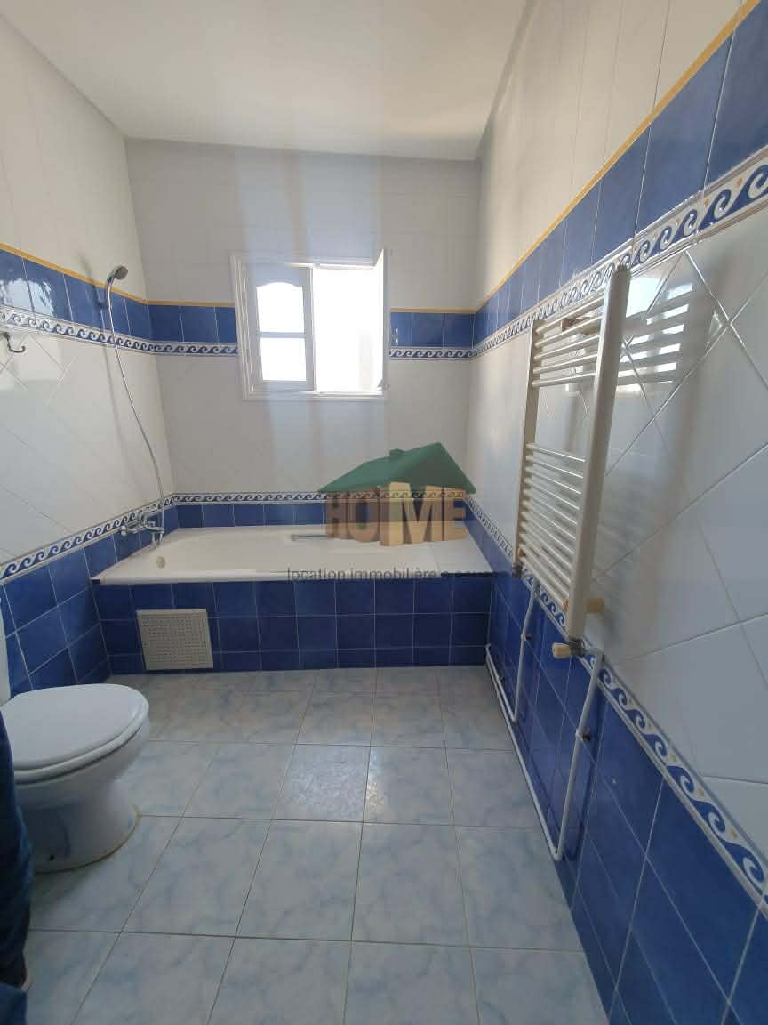 Sousse Jaouhara&nbsp;Cite Sahloul&nbsp;Location&nbsp;Appart. 3 pi�ces&nbsp;Etage de villa a sahloul