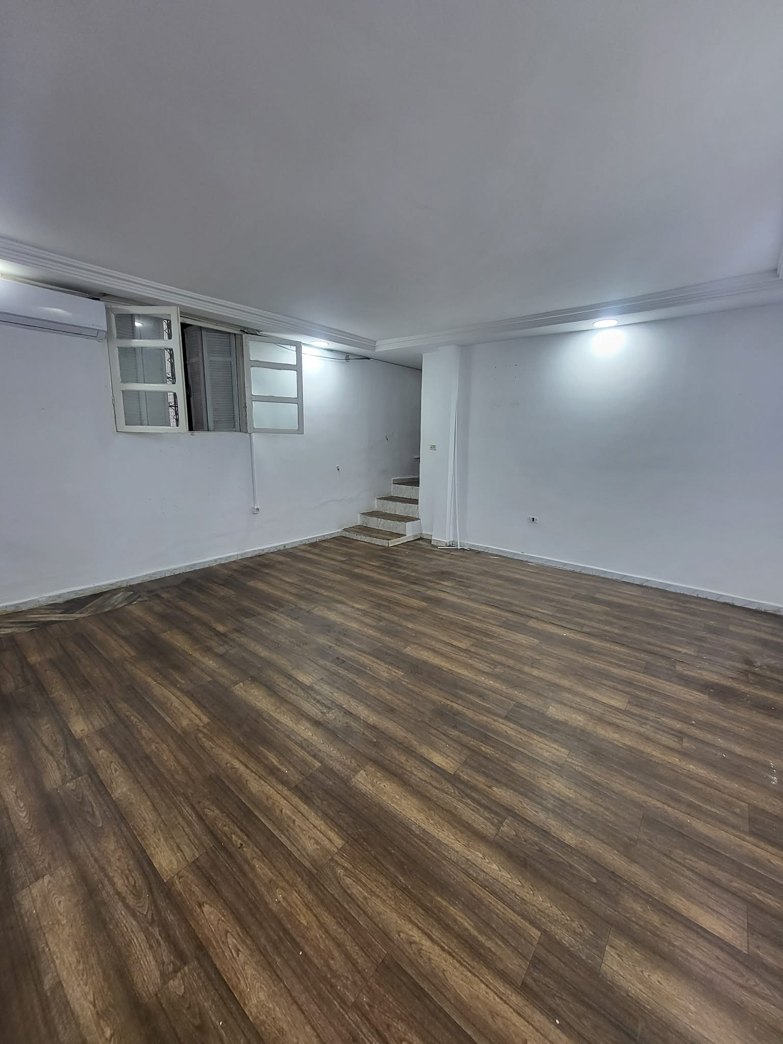 Sousse Jaouhara&nbsp;Sousse Khezama&nbsp;Location&nbsp;Appart. 2 pi�ces&nbsp;Local a khezama