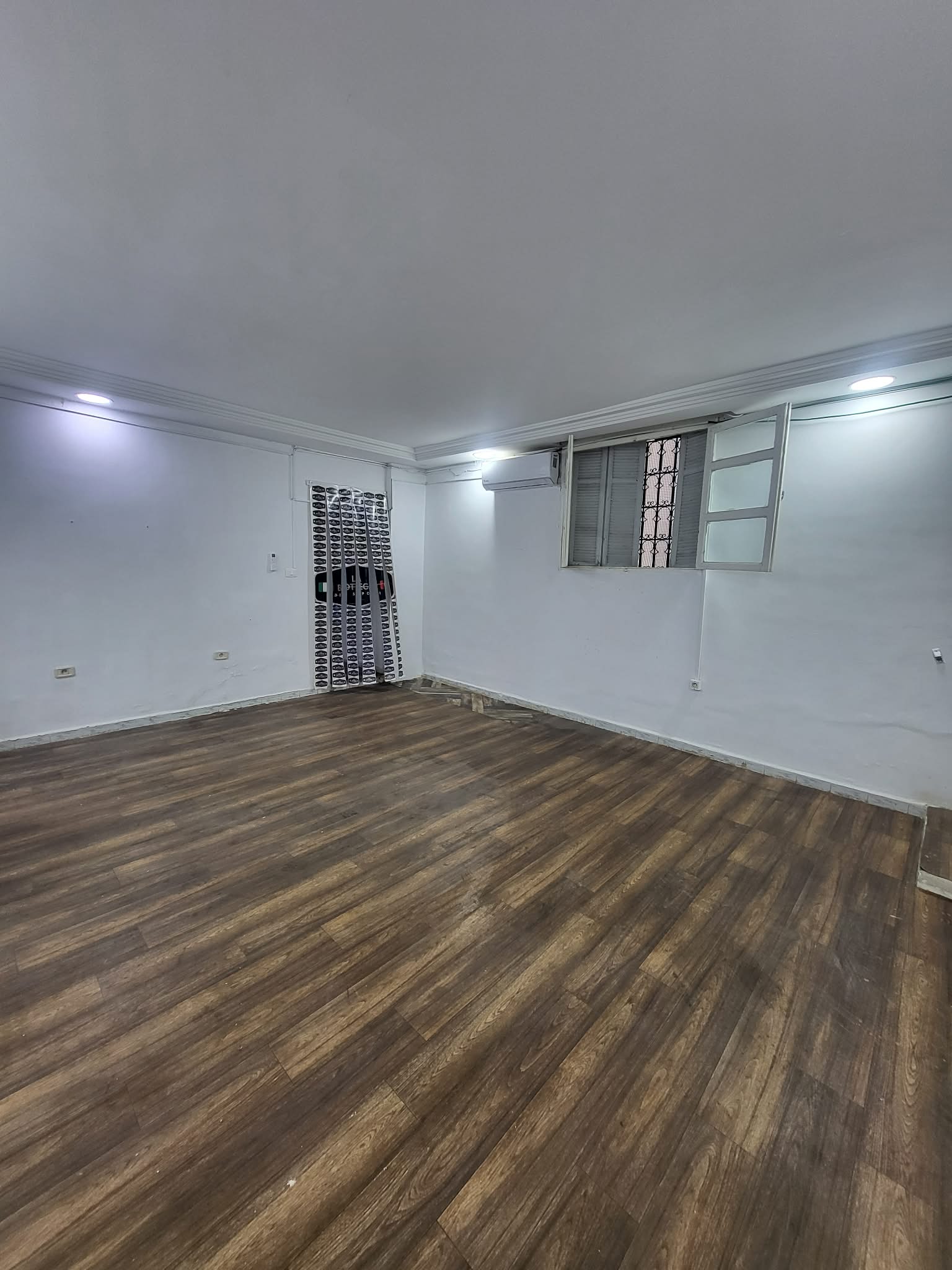 Sousse Jaouhara&nbsp;Sousse Khezama&nbsp;Location&nbsp;Appart. 2 pi�ces&nbsp;Local a khezama