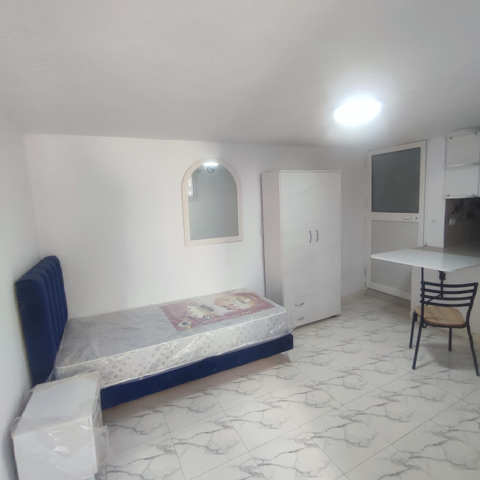 Ariana Ville&nbsp;El Menzah 6&nbsp;Location&nbsp;Appart. 1 pi�ce&nbsp;Studio neuf uv4