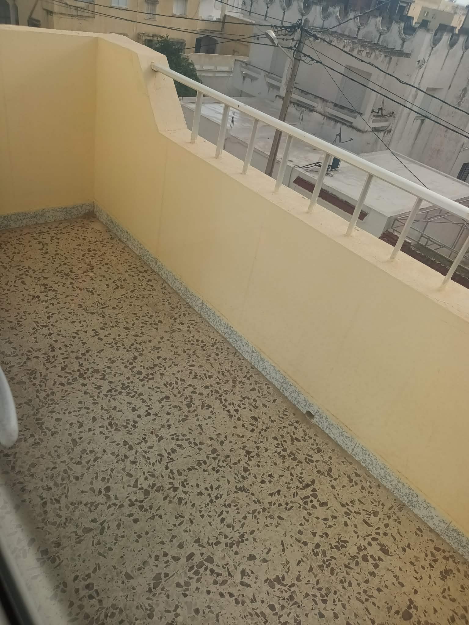 Bizerte Nord&nbsp;Bizerte&nbsp;Location&nbsp;Appart. 4 pi�ces&nbsp;Spacieux appartement � corniche bizerte