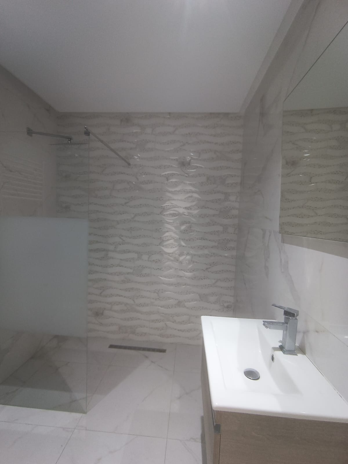 Ariana Ville&nbsp;Cite Ennasr 2&nbsp;Location&nbsp;Appart. 2 pi�ces&nbsp;Ennasr s1 neuf haut standing � cot� slim school