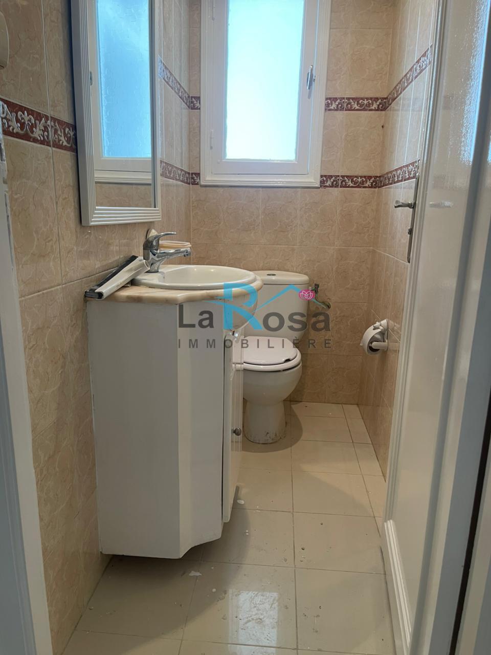 Mnihla&nbsp;Cite Ennasr&nbsp;Location&nbsp;Appart. 4 pi�ces&nbsp;Un spacieux appartement s3 sans vis � vis � ennasr