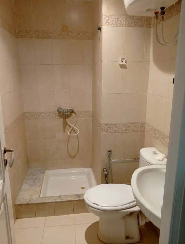El Menzah&nbsp;El Manar 1&nbsp;Location&nbsp;Appart. 2 pi�ces&nbsp;Un studio meubl� � manar1 bon emplacement