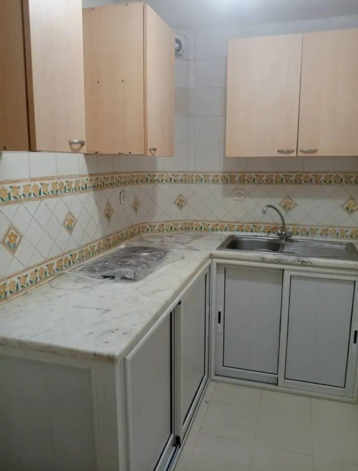 El Menzah&nbsp;El Manar 1&nbsp;Location&nbsp;Appart. 2 pi�ces&nbsp;Un studio meubl� � manar1 bon emplacement