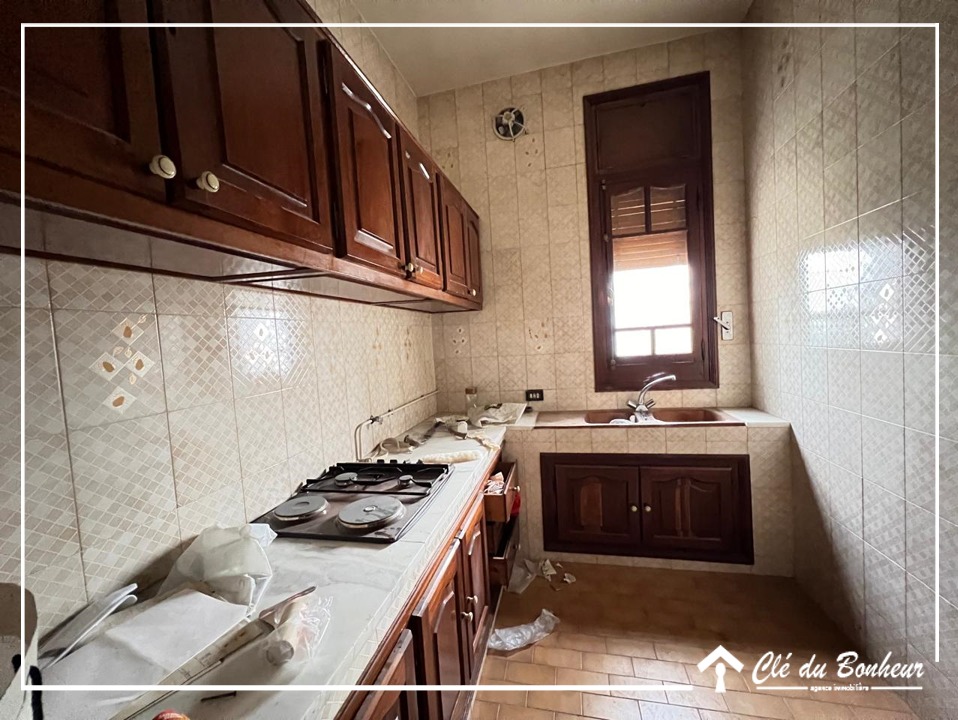 Ariana Ville&nbsp;Ariana&nbsp;Vente&nbsp;Maisons&nbsp;Villa spacieuse en plein ariana