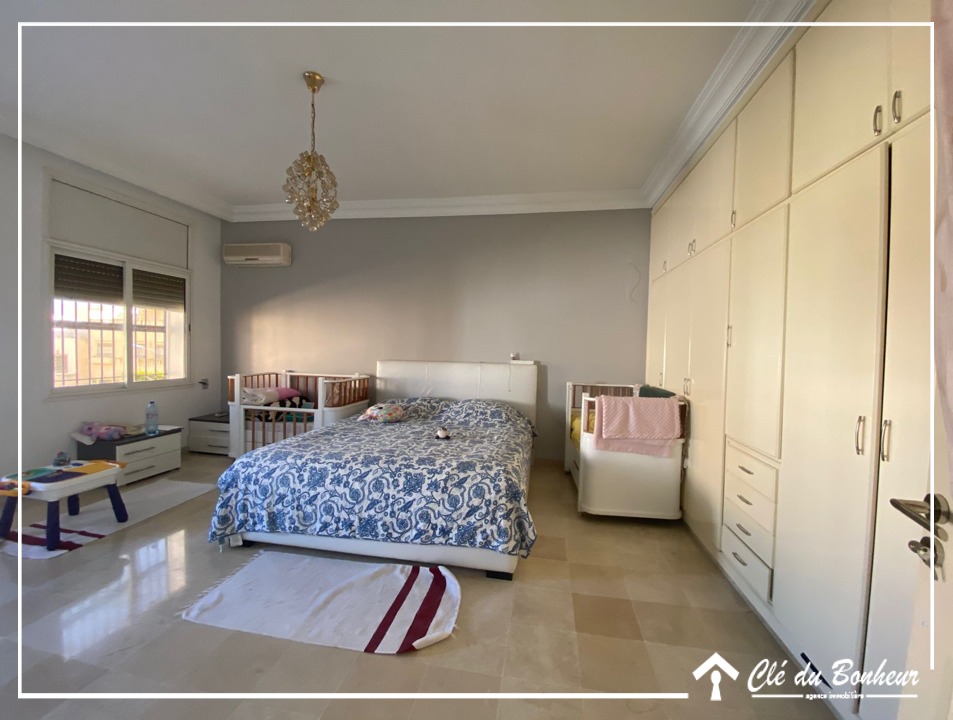 La Soukra&nbsp;La Soukra&nbsp;Vente&nbsp;Maisons&nbsp;Villa jumel�e en bon �tat � la soukra
