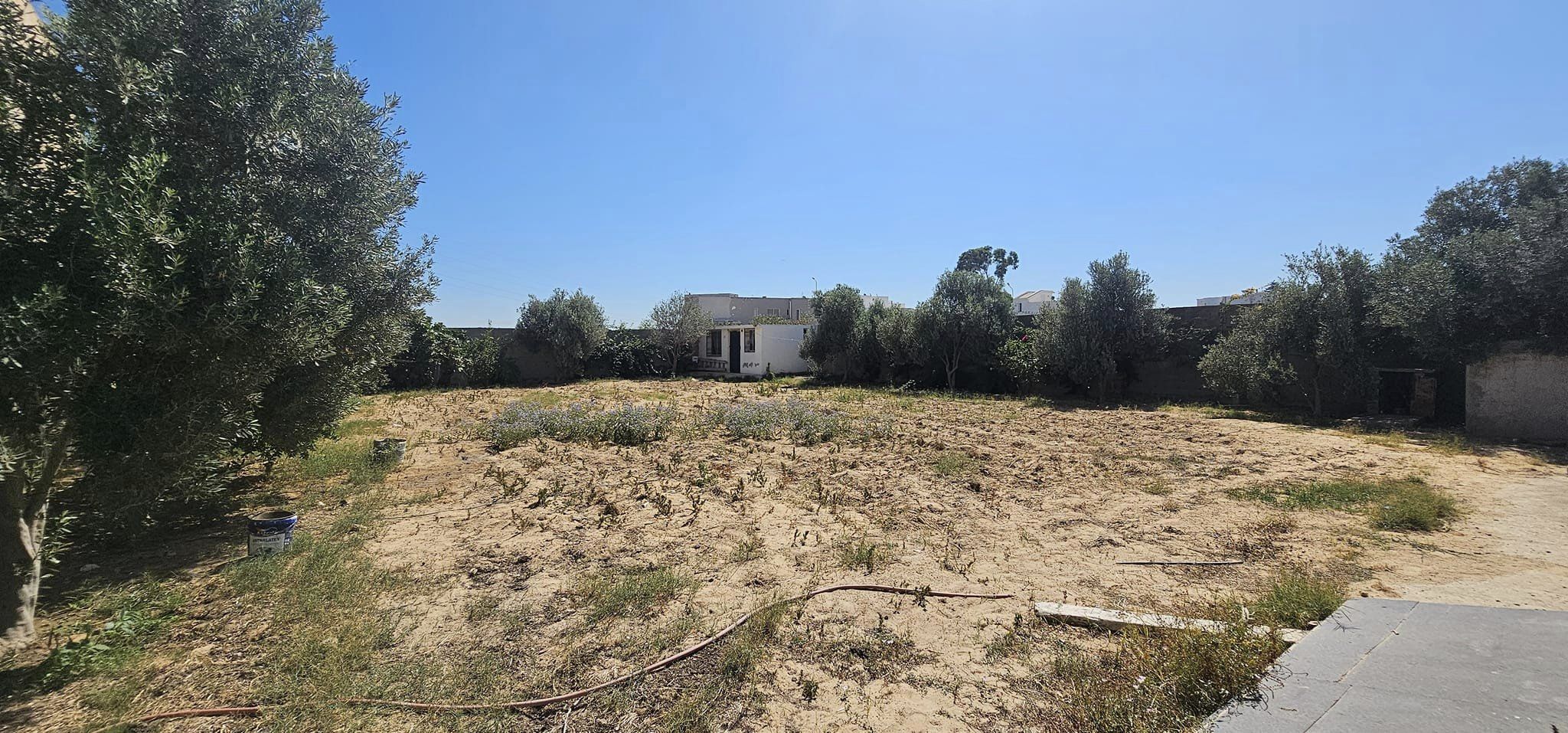 La Soukra&nbsp;Chotrana 3&nbsp;Terrain&nbsp;Terrain nu&nbsp;Terrain pr�s restaurent firma chotrana 3