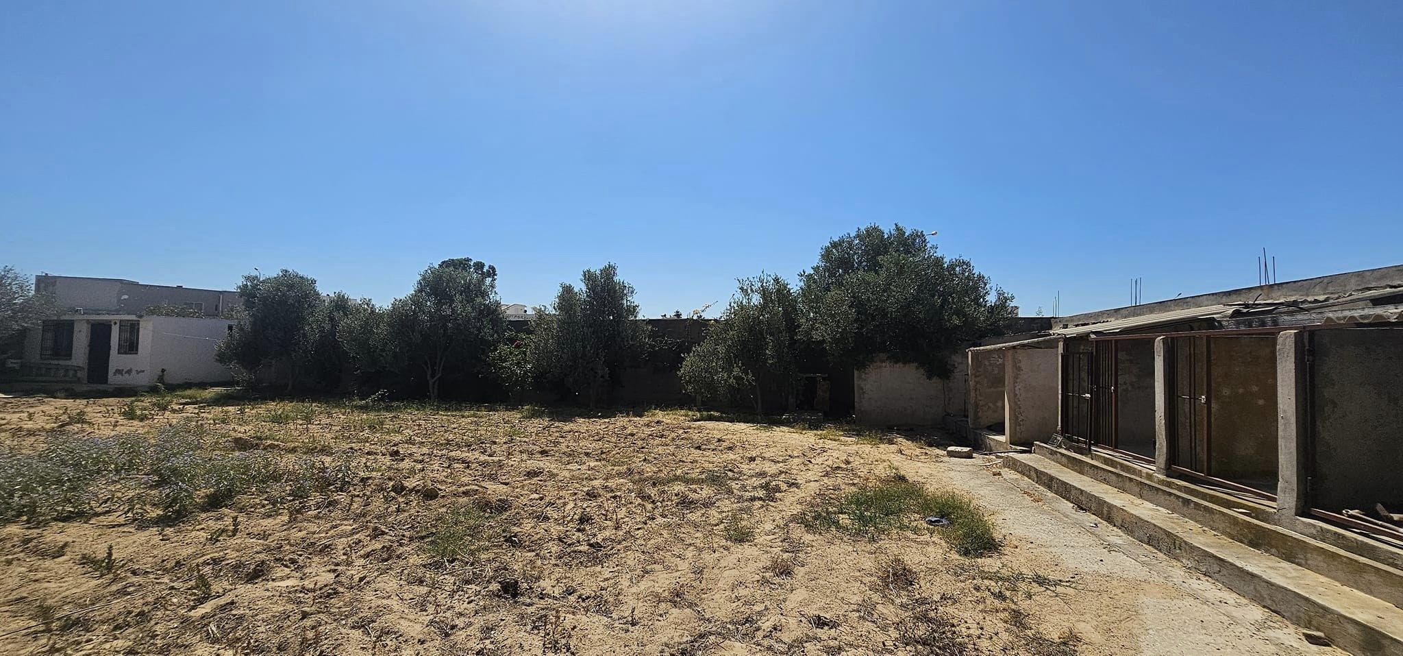 La Soukra&nbsp;Chotrana 3&nbsp;Terrain&nbsp;Terrain nu&nbsp;Terrain pr�s restaurent firma chotrana 3