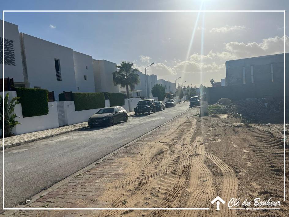 La Soukra&nbsp;Chotrana 2&nbsp;Terrain&nbsp;Terrain nu&nbsp;Terrain viabilis� dans un lotissement � chotrana 2