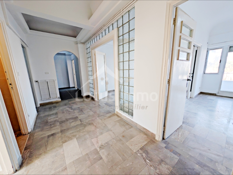 Bab Bhar&nbsp;Bab Bhar&nbsp;Bureaux & Commerces&nbsp;Bureau&nbsp;Bureau h6 centre ville tunis