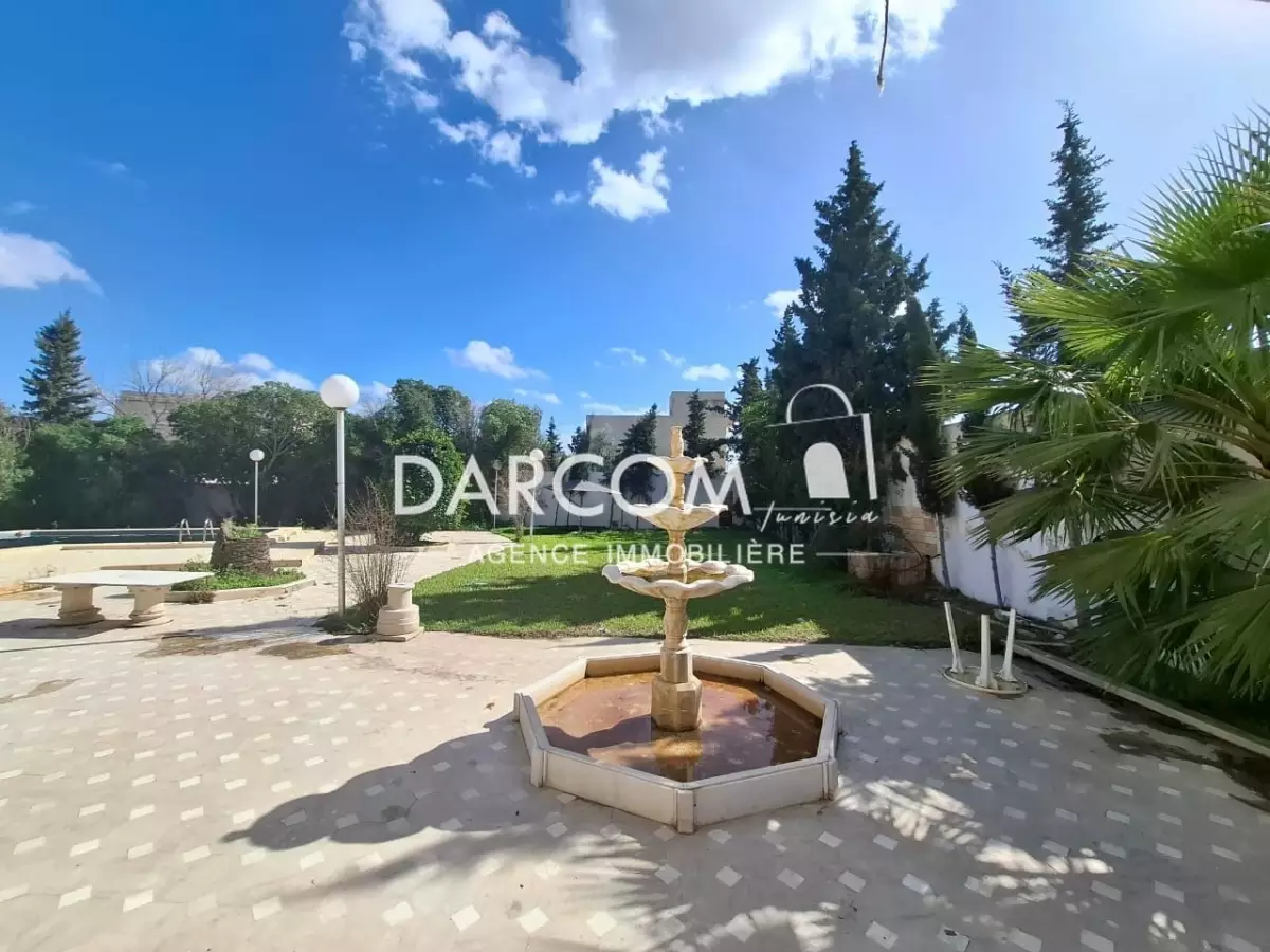 La Soukra&nbsp;Chotrana 2&nbsp;Vente&nbsp;Maisons&nbsp;Villa de maitre la soukra chotrana 2