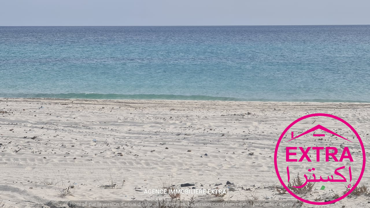 Menzel Temime&nbsp;Menzel Temime&nbsp;Terrain&nbsp;Terrain nu&nbsp;Terrain  pieds dans l'eau � menzel temime