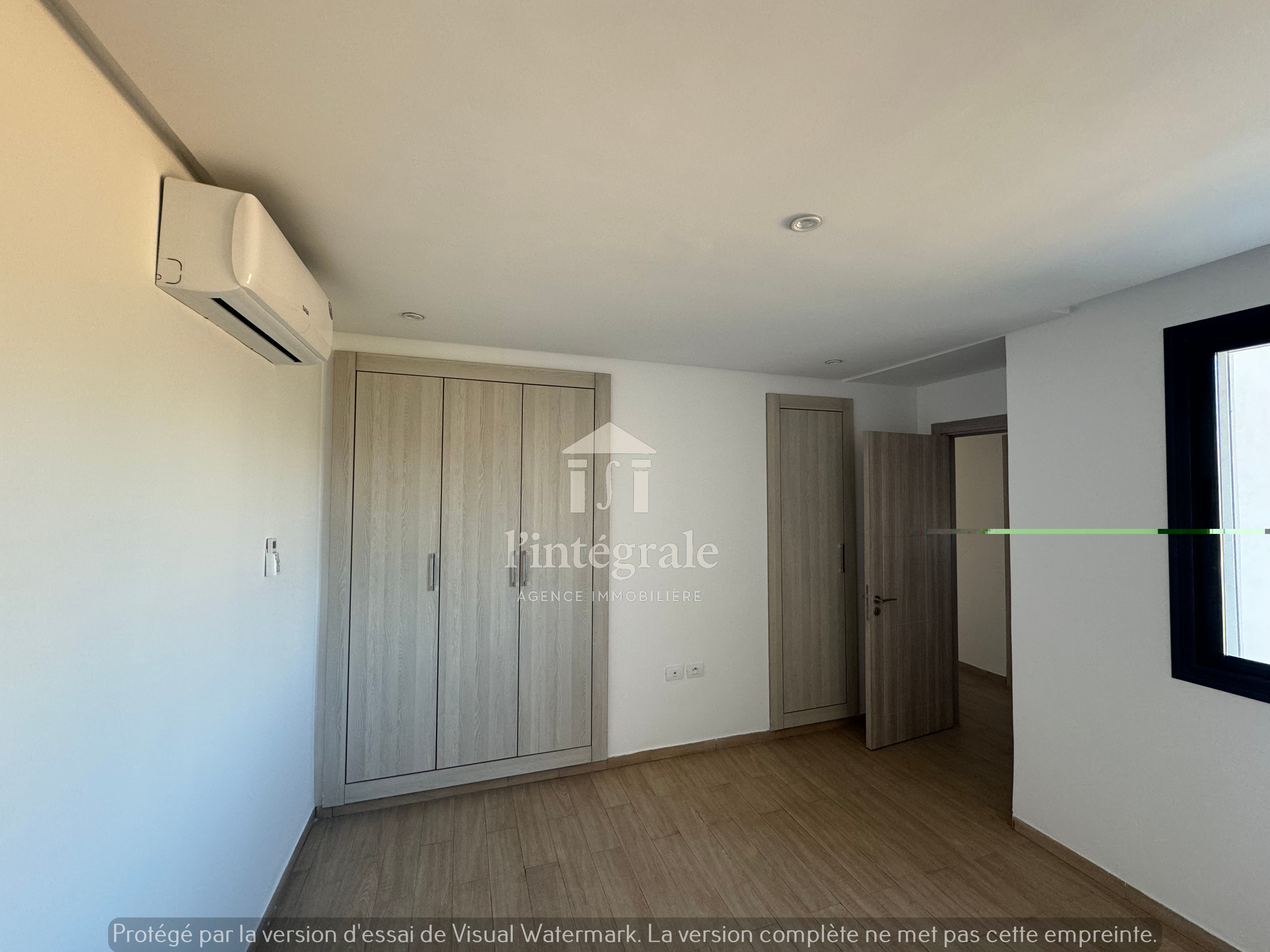 Ariana Ville&nbsp;Cite Ennasr 2&nbsp;Location&nbsp;Appart. 2 pi�ces&nbsp;Spacieux s1 de tr�s haut standing