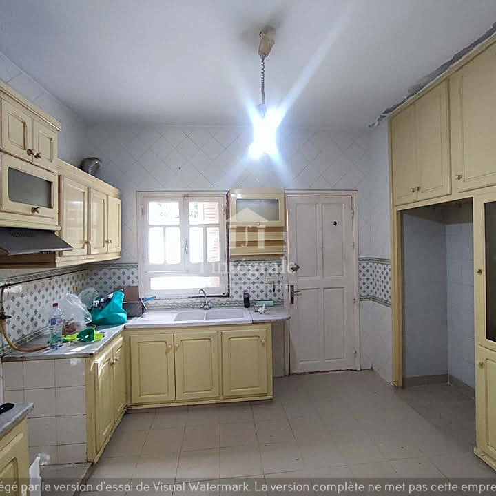 Ariana Ville&nbsp;Cite Ennasr 2&nbsp;Location&nbsp;Maisons&nbsp;S3 r�ez de chauss�e villa avec garage