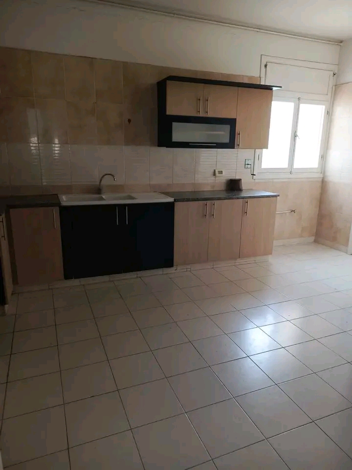 Mnihla&nbsp;Jardins d'el Menzah&nbsp;Location&nbsp;Appart. 4 pi�ces&nbsp;Un appart s 3 jardin d'el menzah 2