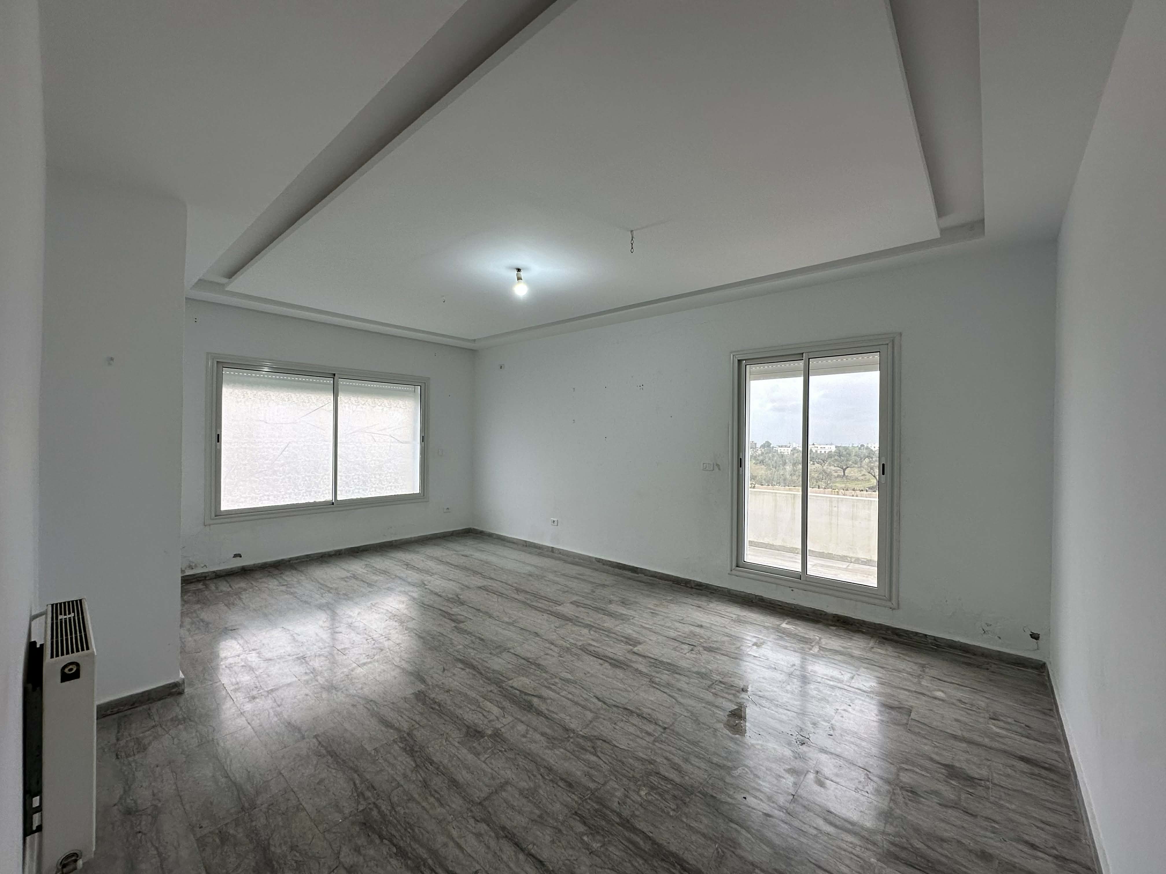 Ariana Ville&nbsp;Cite Ennasr 2&nbsp;Location&nbsp;Appart. 4 pi�ces&nbsp;�tage d'une villa s 3 cit� nasr