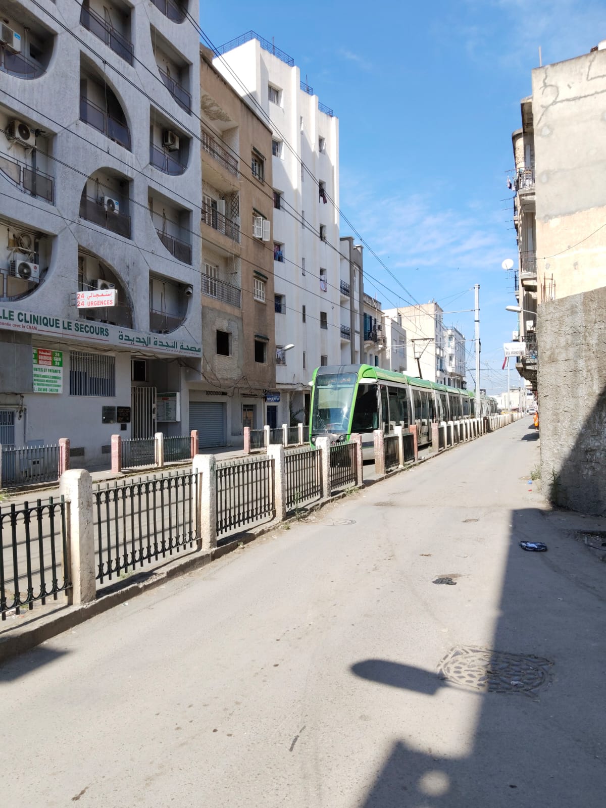 Bab Bhar&nbsp;Hedi Chaker&nbsp;Vente&nbsp;Autre&nbsp;Bab khadra vnt imm r5